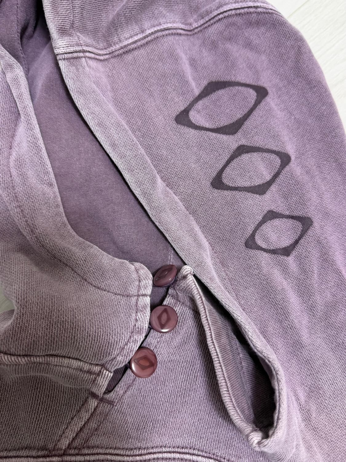 미스치프 사이드 버튼 업 크롭 후드 워시드 레드 브라운 상품이미지2