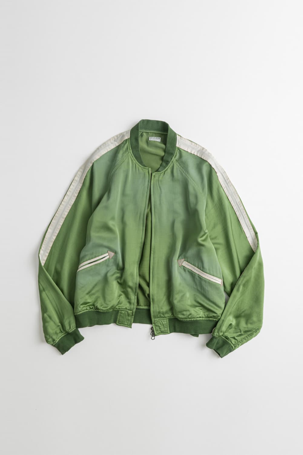 BEHEAVYER Washed Wool Souvenir Jacket  상품이미지1