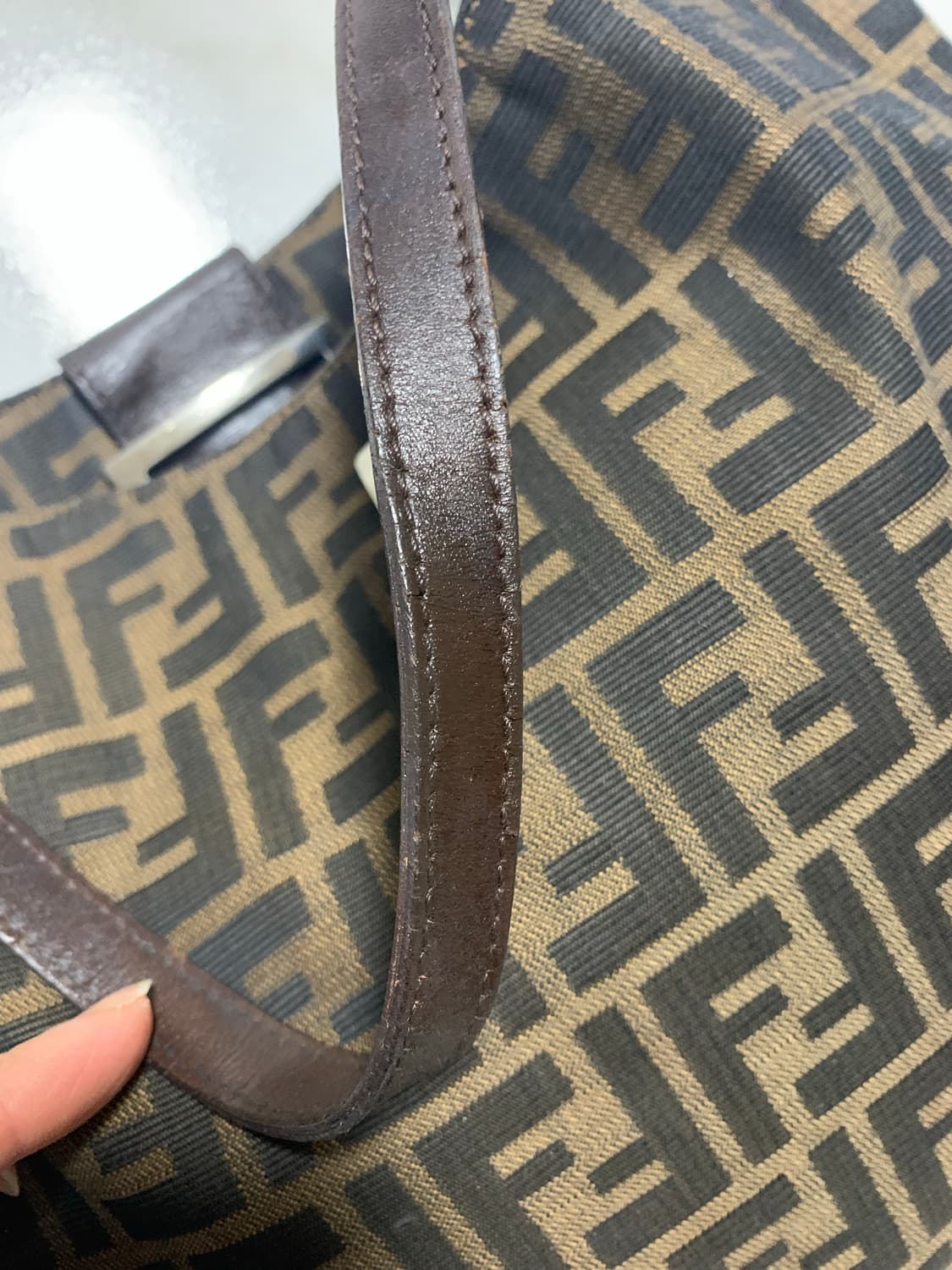 펜디 주카 호보백. 정품 상품이미지9