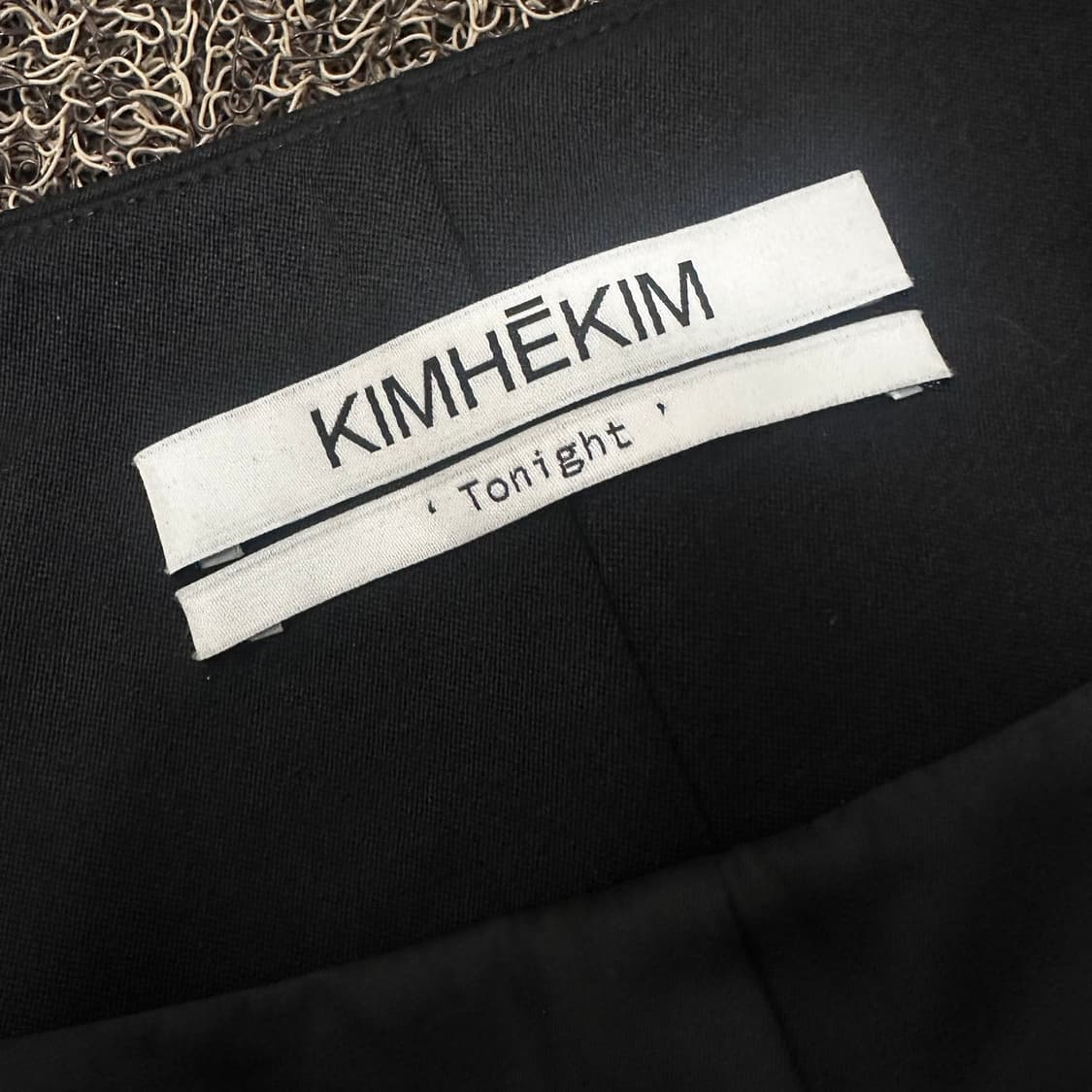 [새상품] KIMHEKIM 김해김 여성 블라우스 긴팔 블랙 34사이즈 상품이미지4