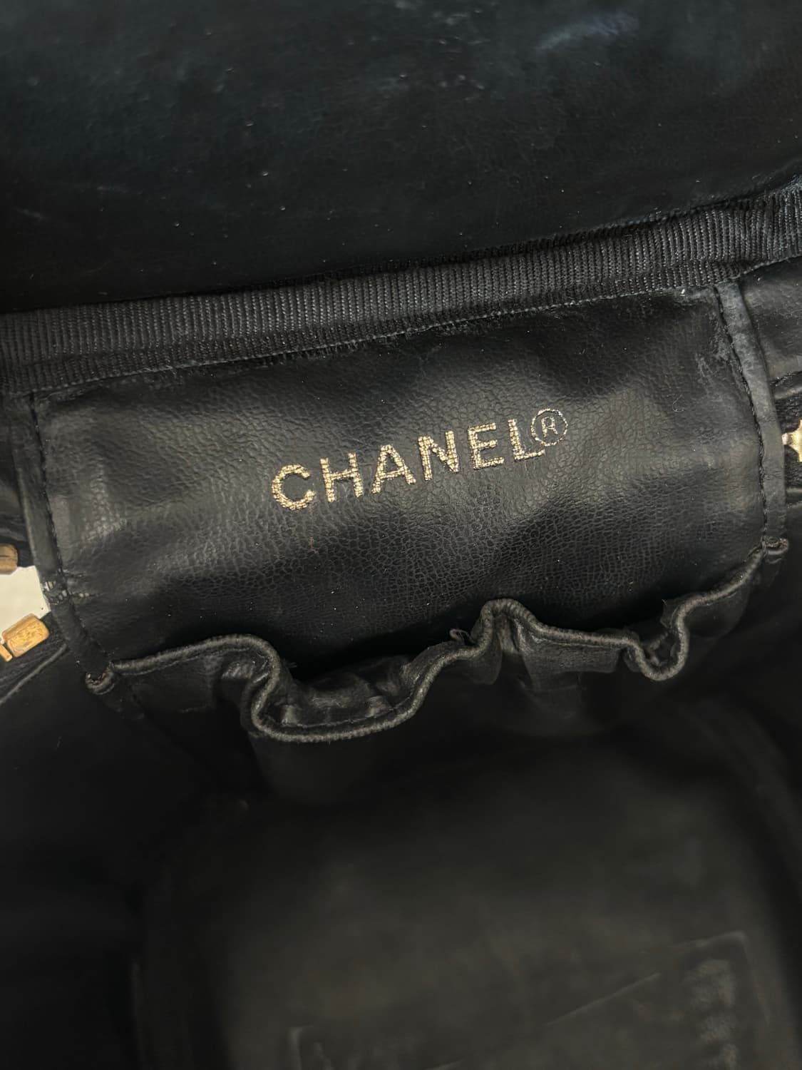 샤넬 빈티지 베니티백 블랙 금장 캐비어 상품이미지6