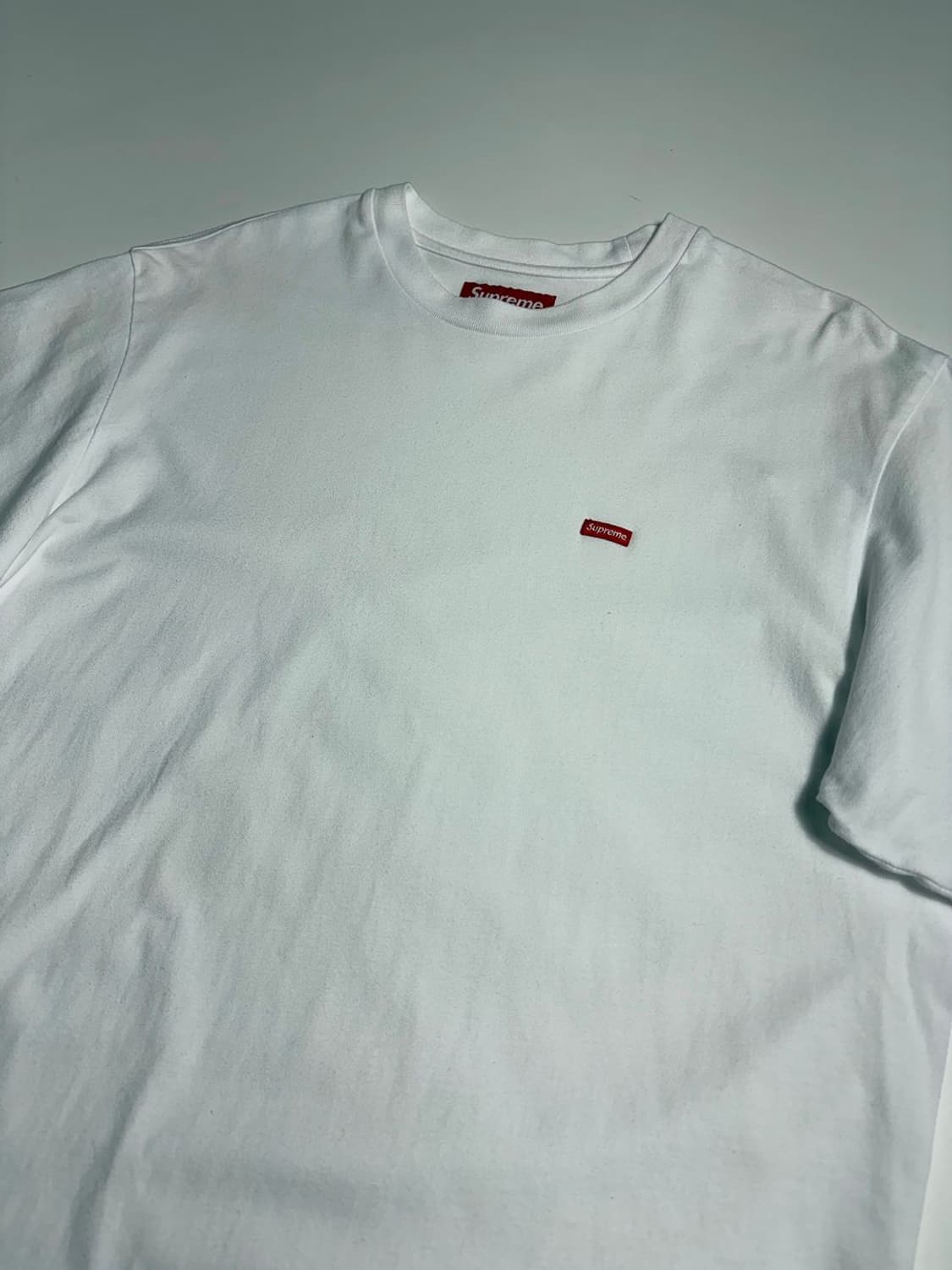 슈프림 Supreme 스몰 박스 로고 코튼 반팔 티셔츠 R2329 상품이미지2