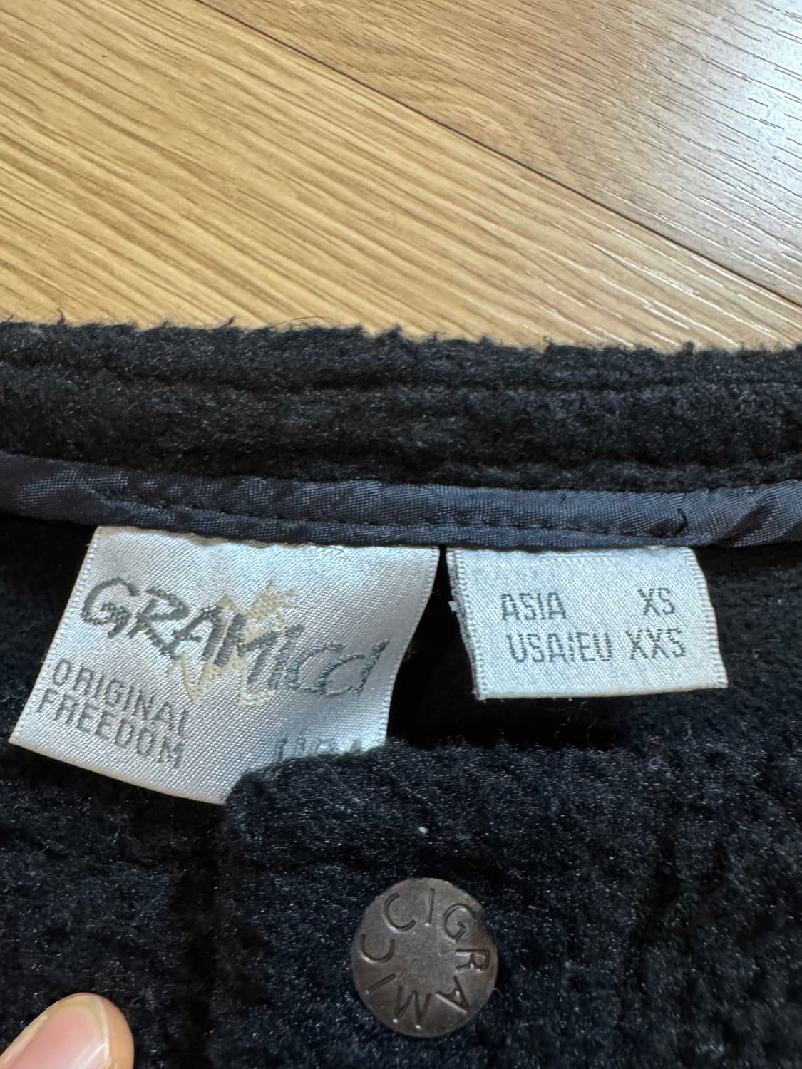 그라미치 보아 플리스 풀오버 스냅티 Black 상품이미지7