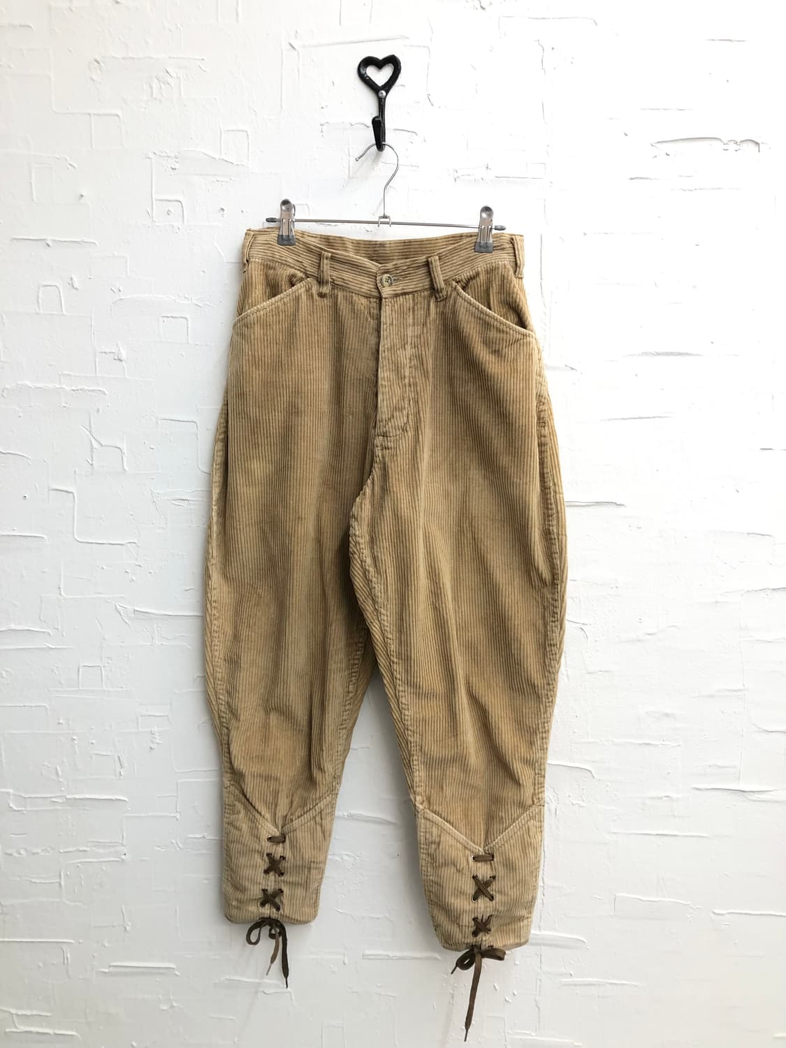 knot detail corduroy baggy pants 상품이미지4