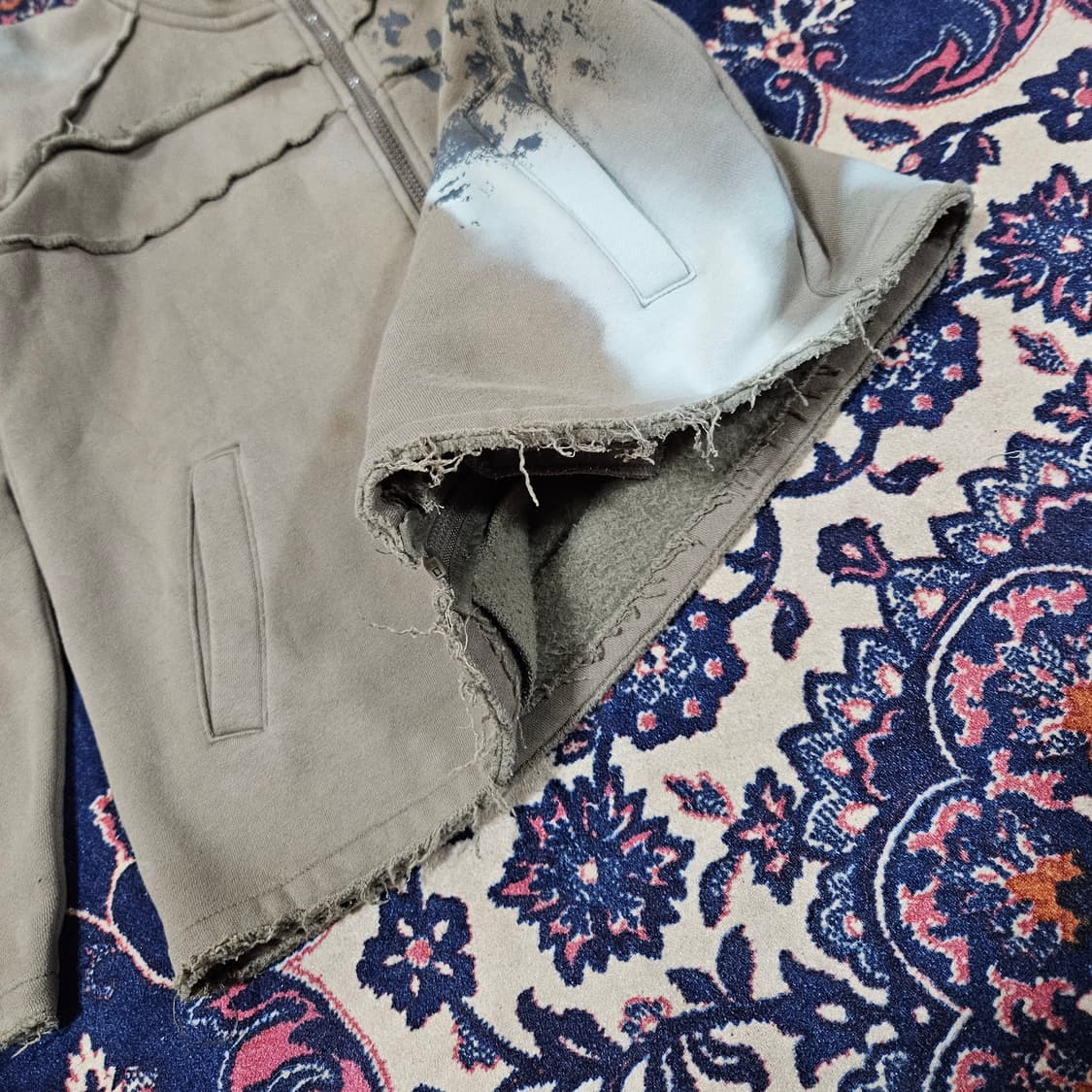 빔즈아웃피터스 y2k 빈티지 워시드 패인팅 집업 기모자켓  상품이미지5