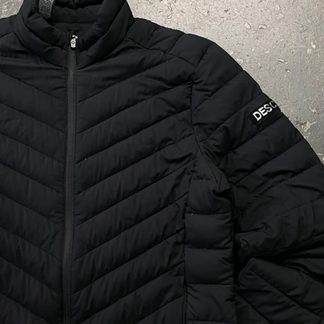 105 데상트 경량패딩 상품이미지2