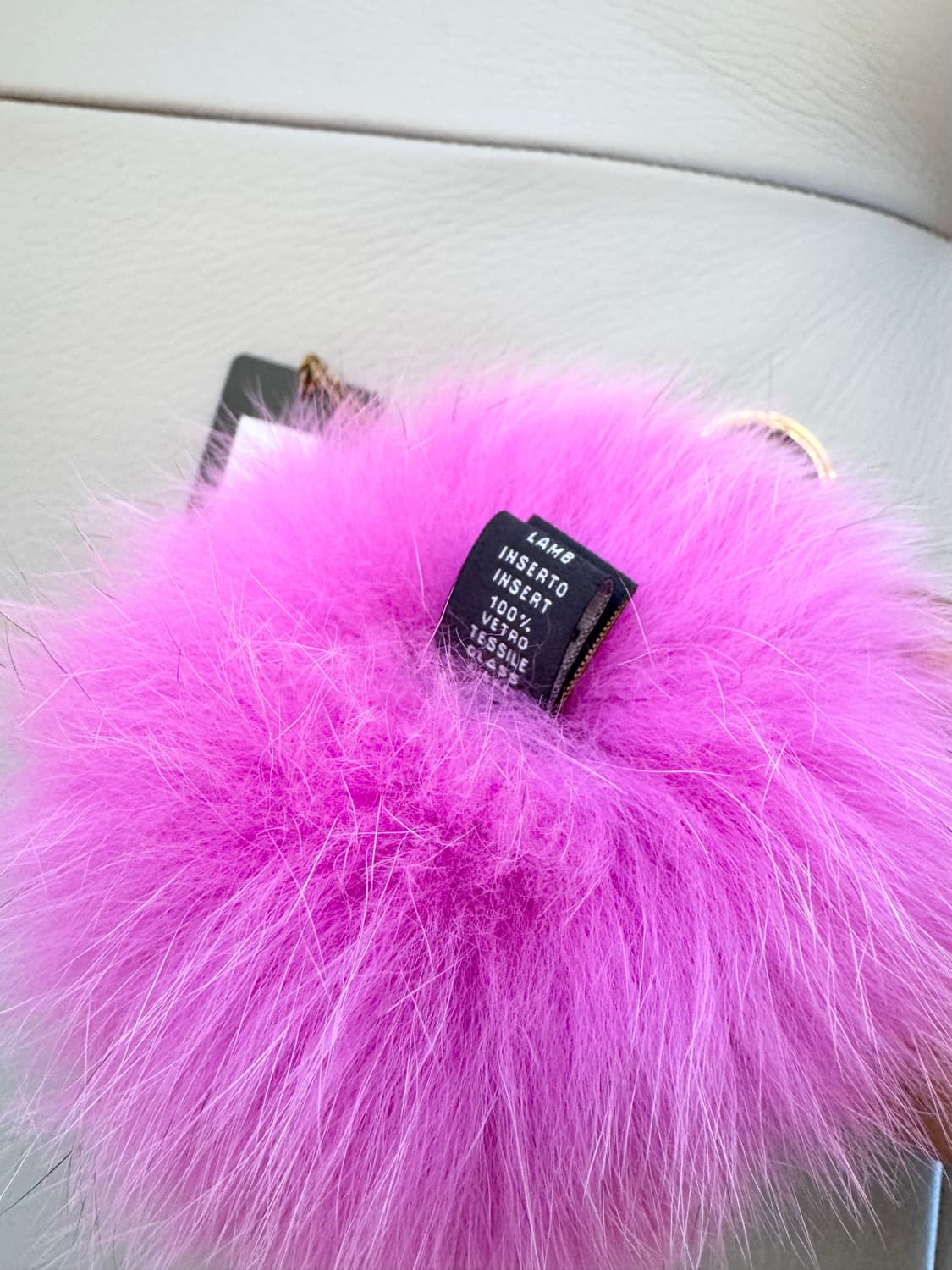 (새상품) 로로피아나 퍼 키링 상품이미지7