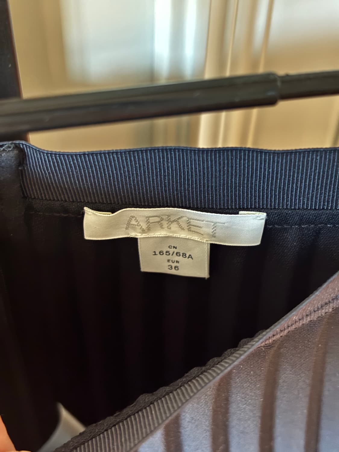 ARKET 아르켓 플리츠 스커트 블랙 36 상품이미지2