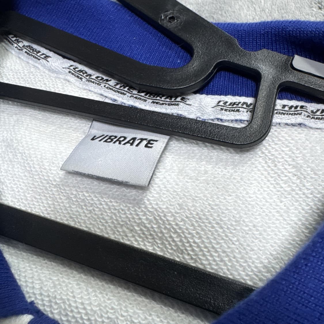 VIBRATE 카라 맨투맨 상품이미지3