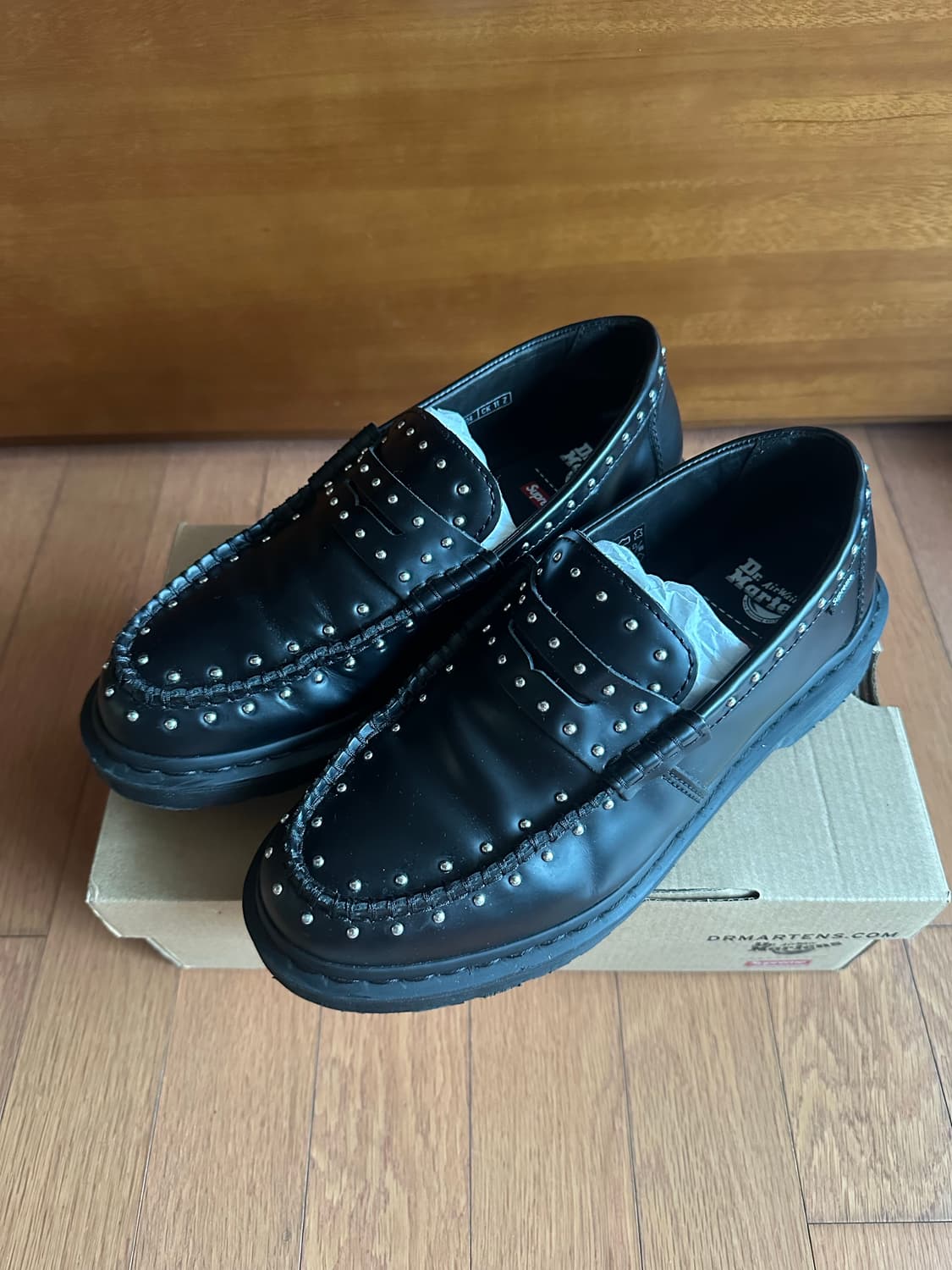 [280] 슈프림 닥터마틴 스터드 펜톤 로퍼 블랙 상품이미지1