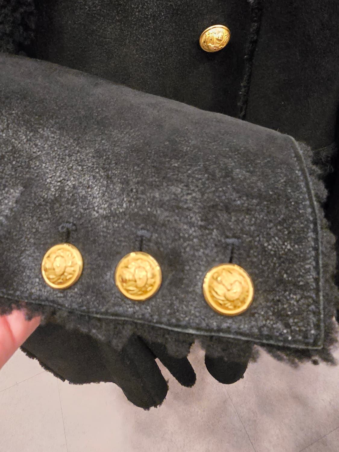 발망 양가죽 코트 상품이미지5