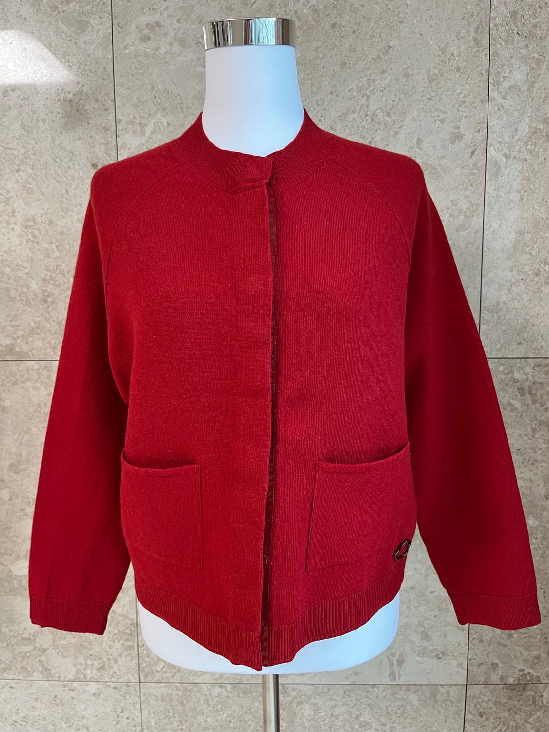 몽클레어 레드 가디건 XS 정품 상품이미지1