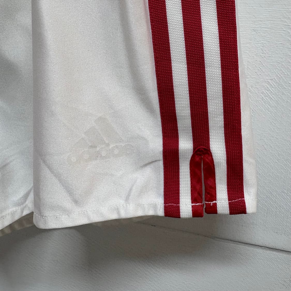 ADIDAS 아디다스 레드 삼선  쇼츠 트랙팬츠  상품이미지2