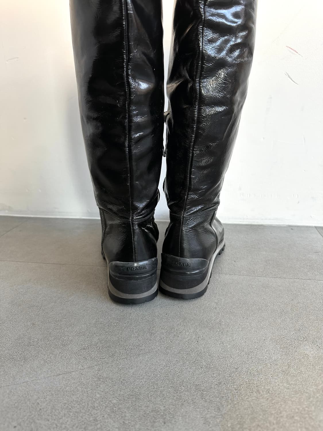 프라다 스포츠 페이던트 레더 니하이 롱부츠 상품이미지5