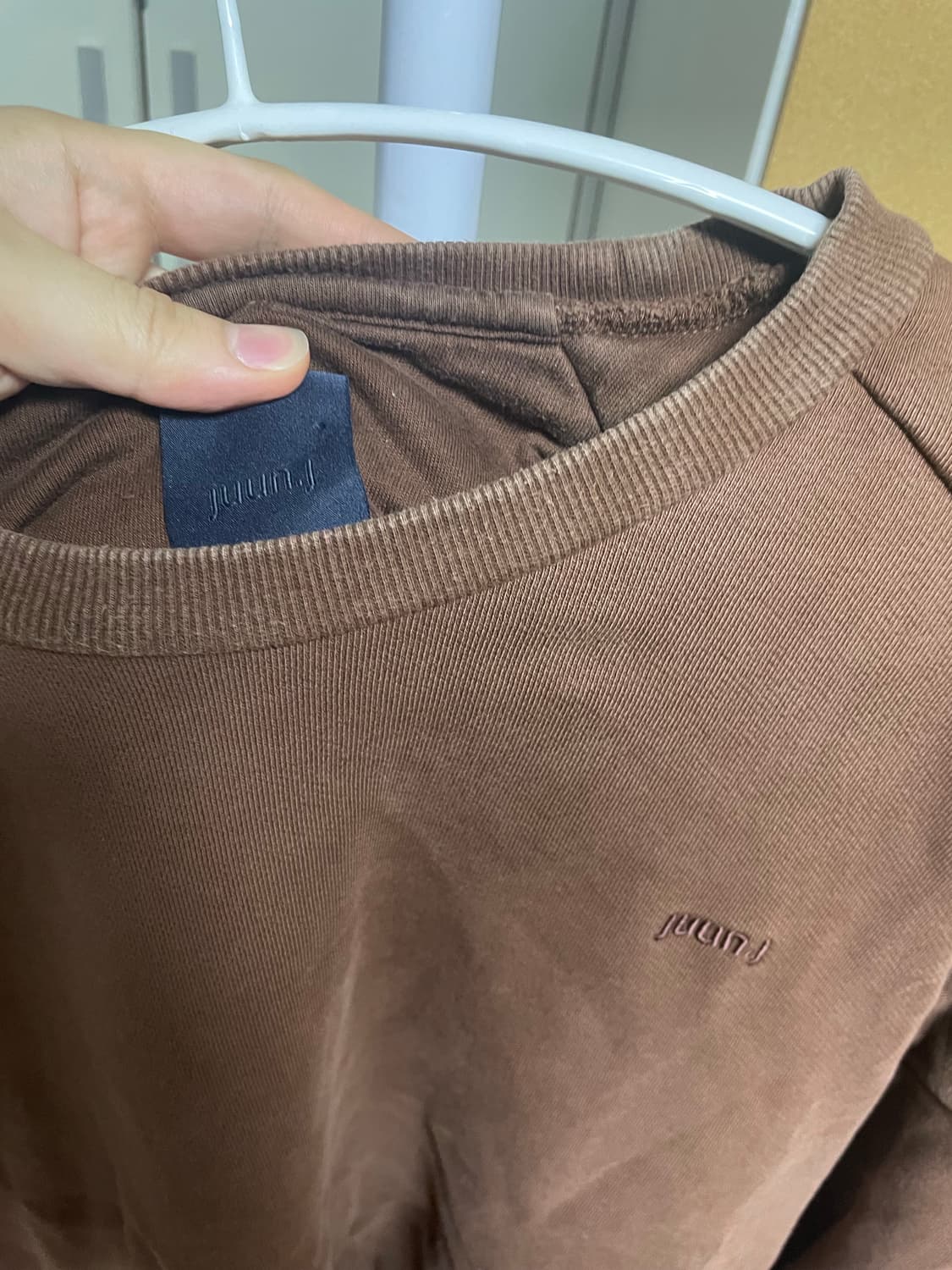 준지(Junn.J) 프린팅 맨투맨 상품이미지2