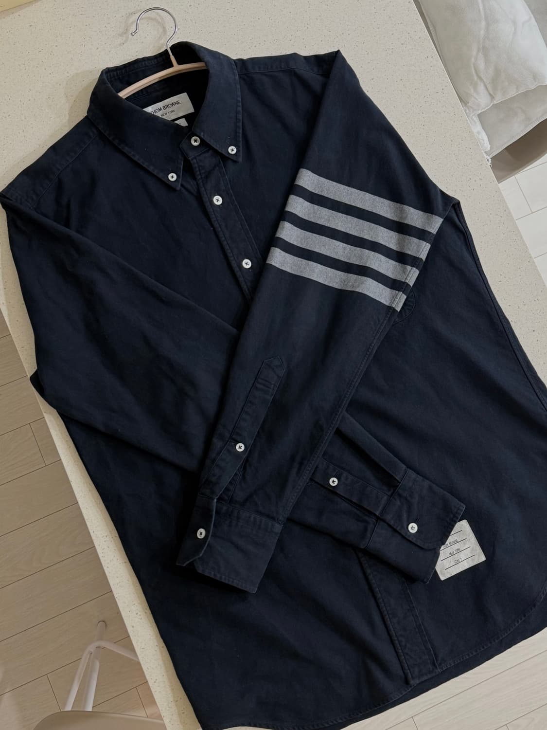 톰브라운 셔츠 네이비컬러 2사이즈 상품이미지4