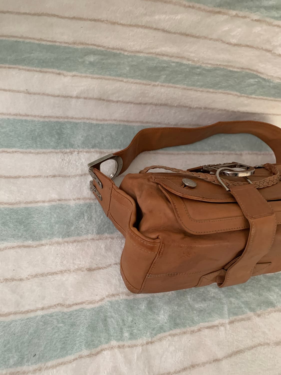 디올 플라이트 가방 희귀 정품 새들백 상품이미지3