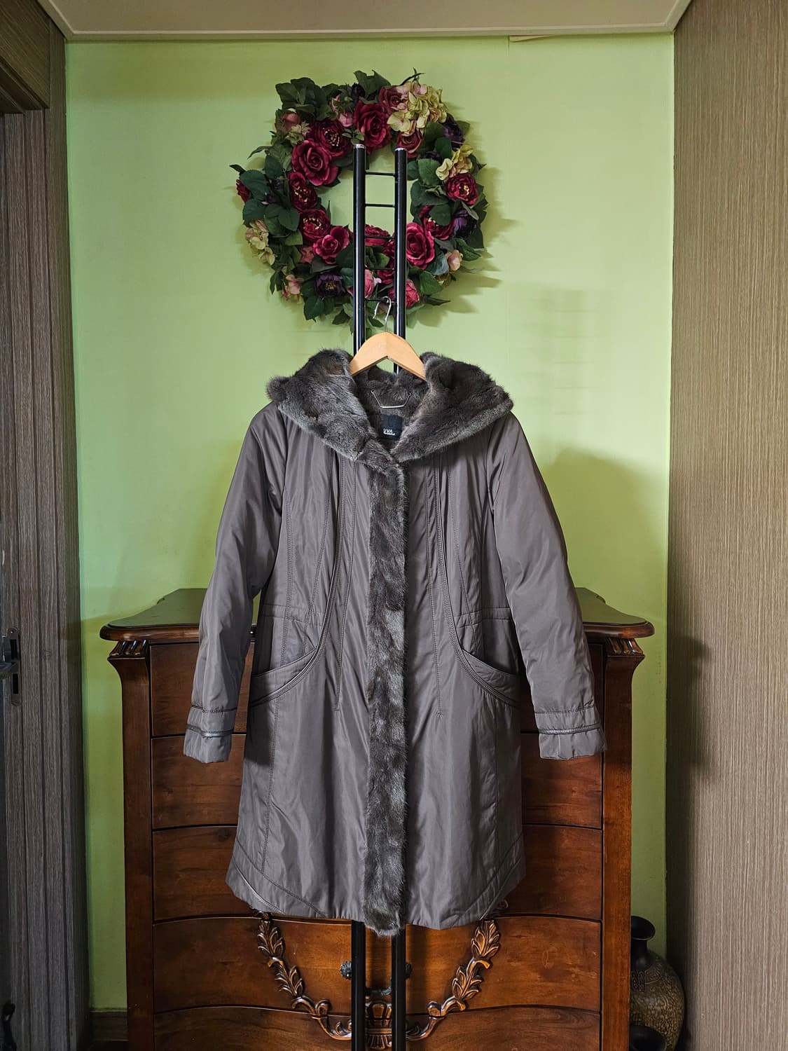 우바 천연밍크배색 코트 상품이미지4