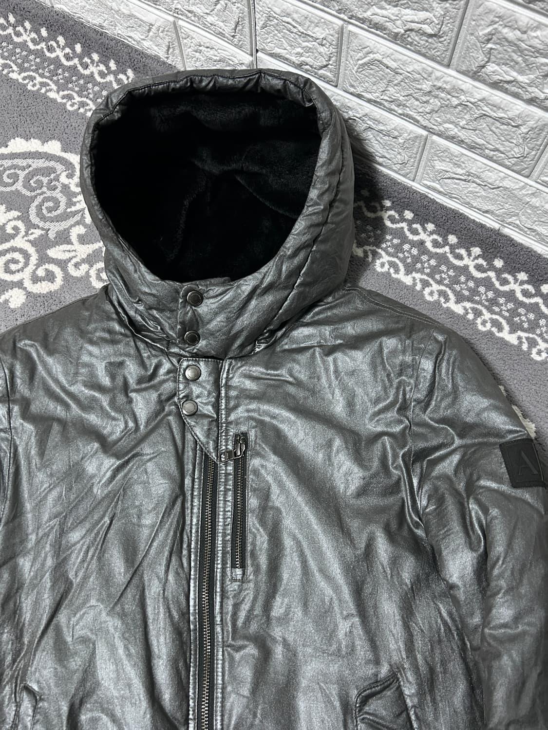 아르마니 메탈릭 후디 패딩  상품이미지5