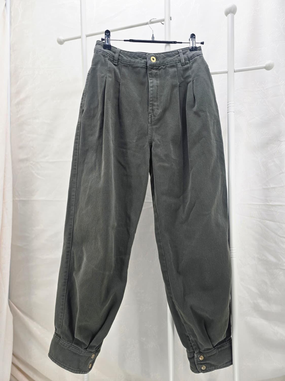 자라 빈티지 플리츠 배기 팬츠 카키 상품이미지1