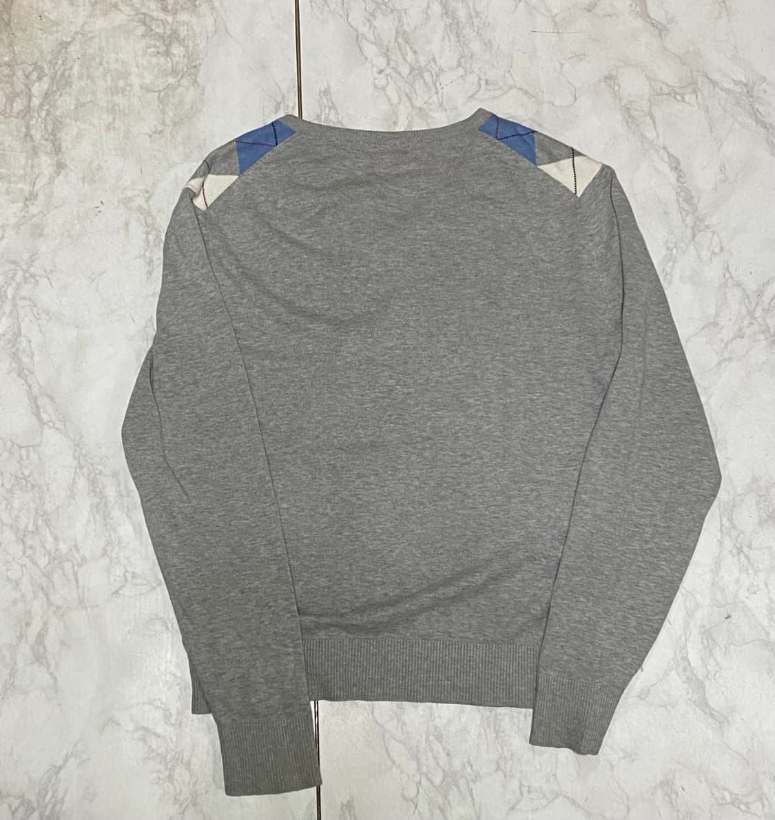 헤지스 브이넥 니트 사이즈100 상품이미지3