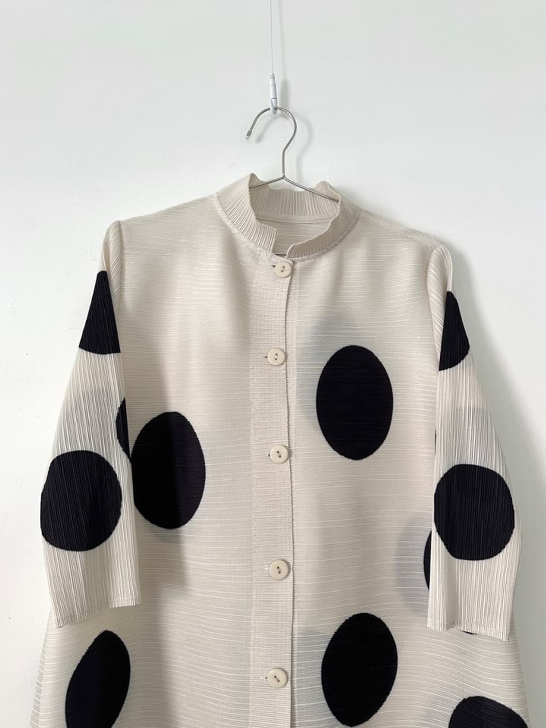 Dot pleats cardigan / ivory 상품이미지2