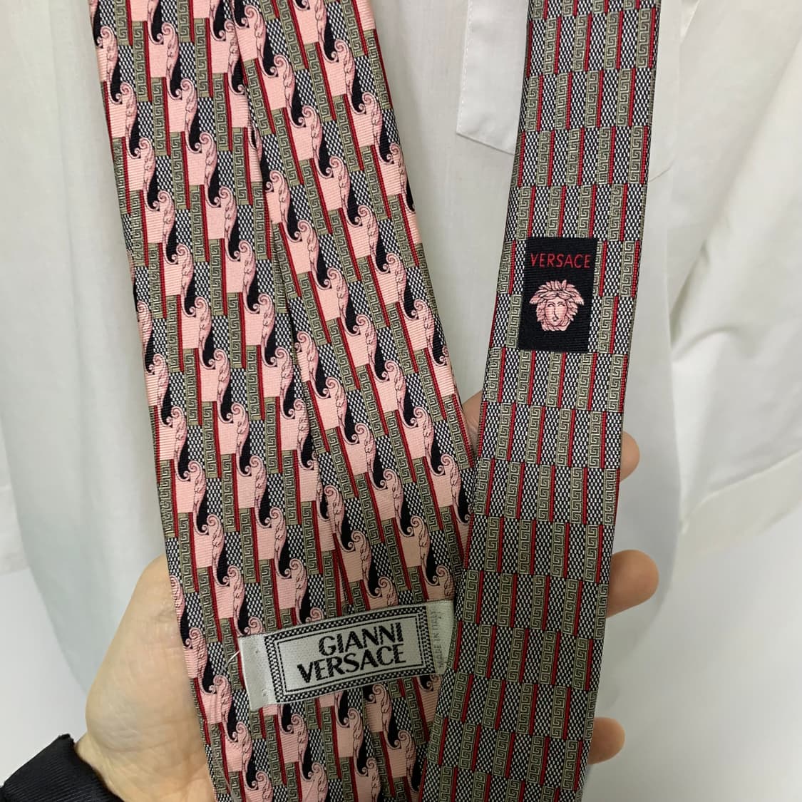 베르사체 메두사 빈티지 패턴 실크 넥타이 핑크 그레이 상품이미지6