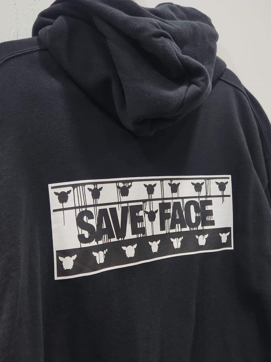 [L] 유니클로 디페이스 콜라보 후드티 L사이즈 블랙 상품이미지4