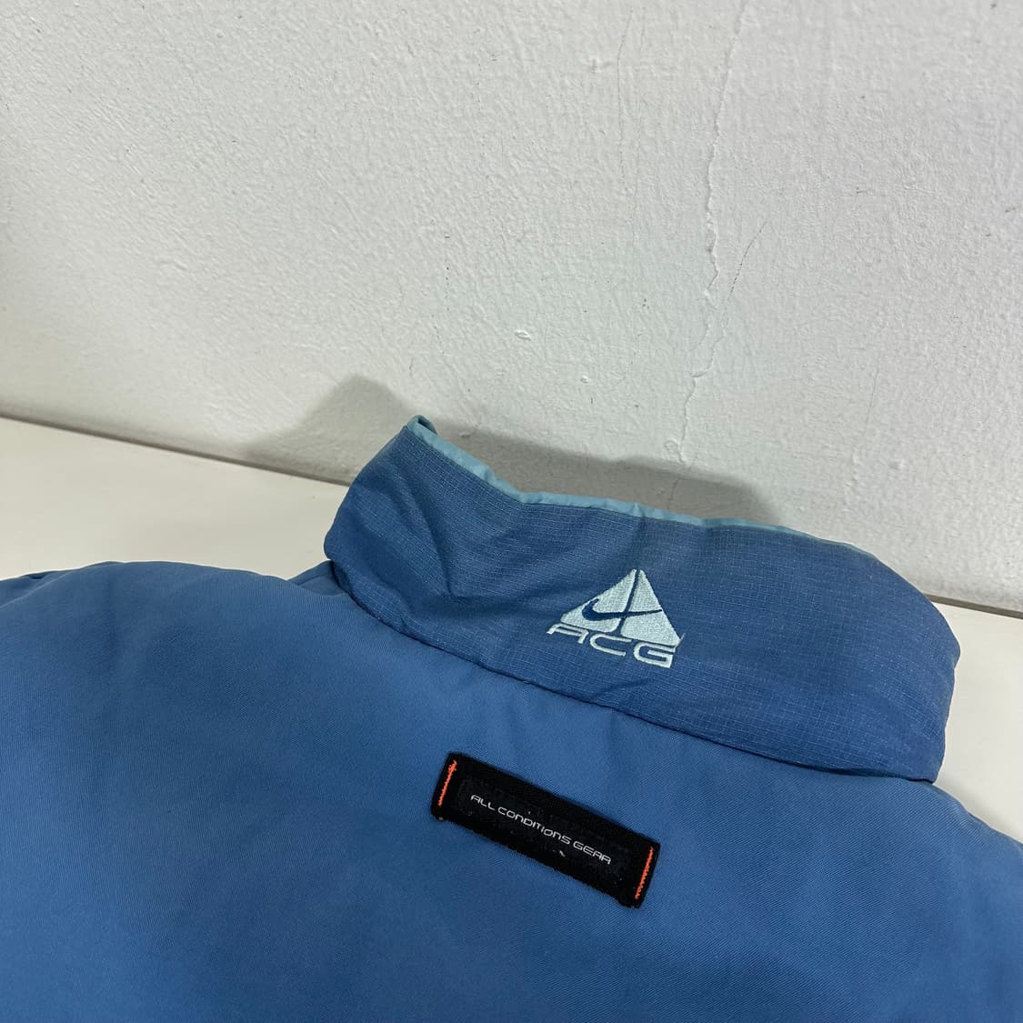 100 나이키ACG 블루 덕다운 패딩 조끼 상품이미지4