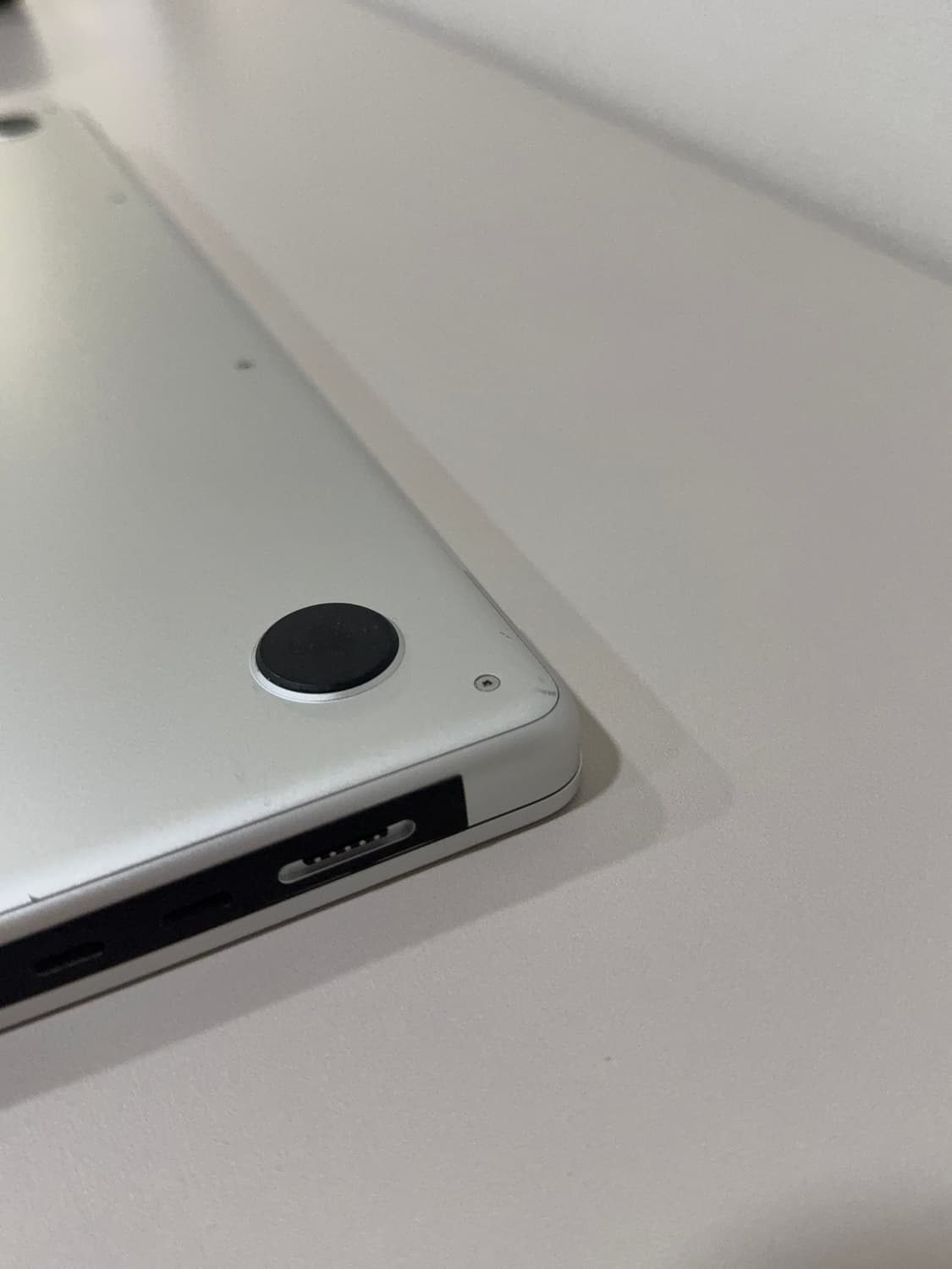 맥북 16인치 m1 max 1TB (새제품) 상품이미지5