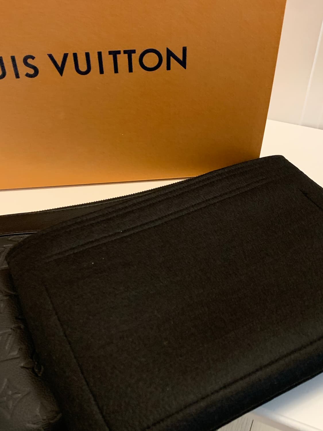 루이비통 클러치백 M81570 상품이미지4