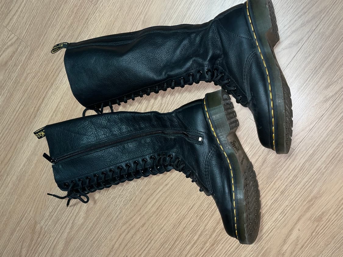 닥터마틴 부츠 20홀 상품이미지2