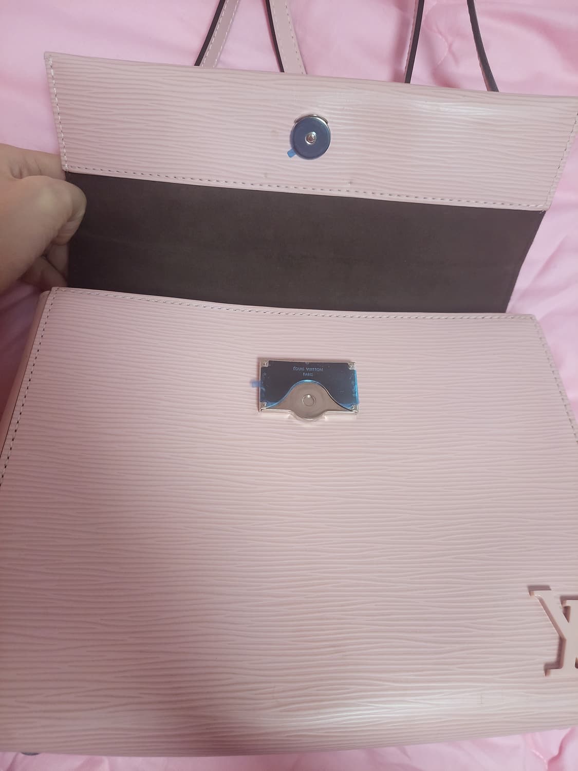 정품)급처상태좋음!루이비통 핑크 에삐 클루니bb 토트 크로스백 가방 상품이미지3