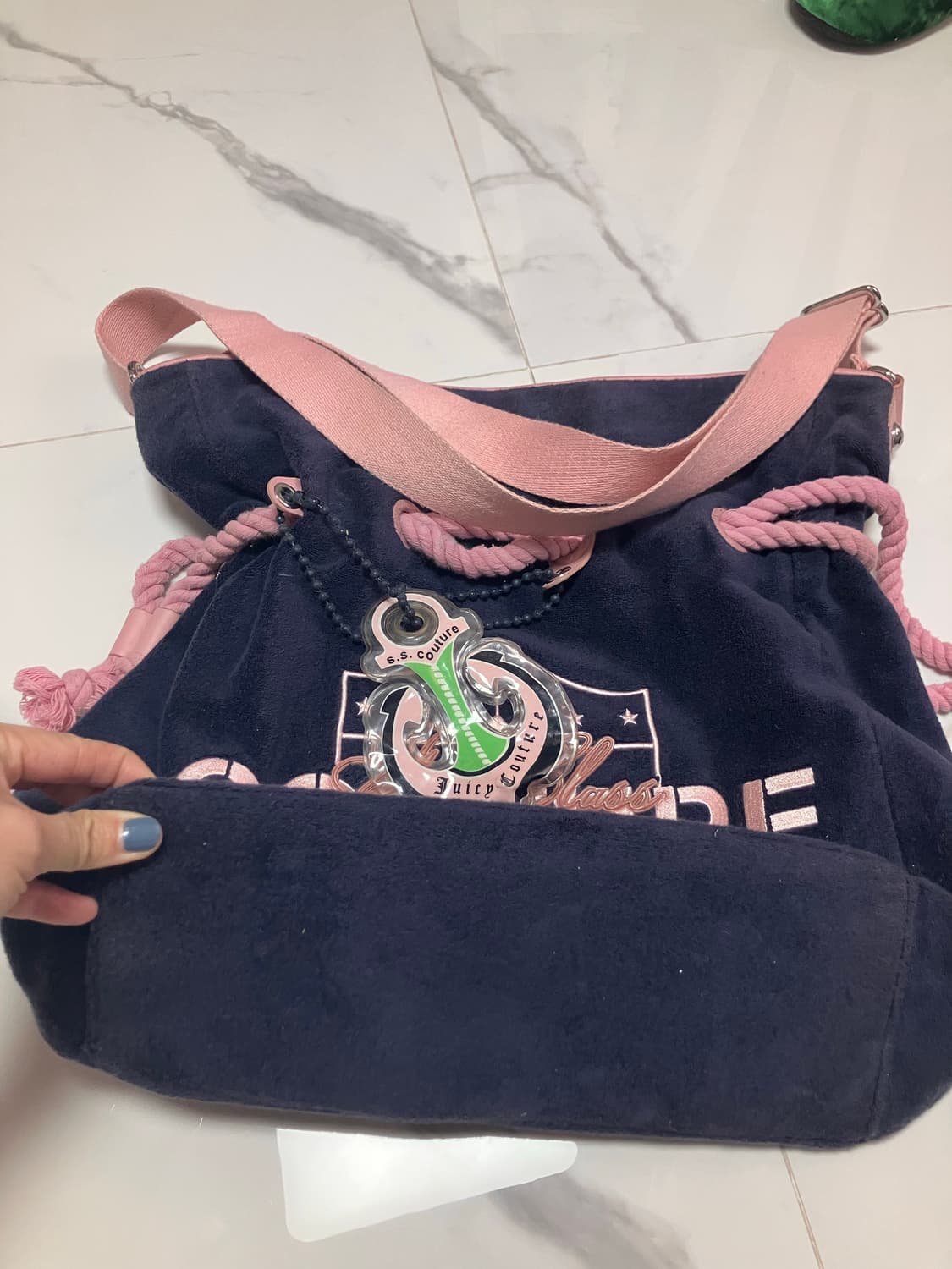 y2k 쥬시 꾸뛰르 juicy couture 숄더백 크로스백 벨루어 비치 상품이미지2