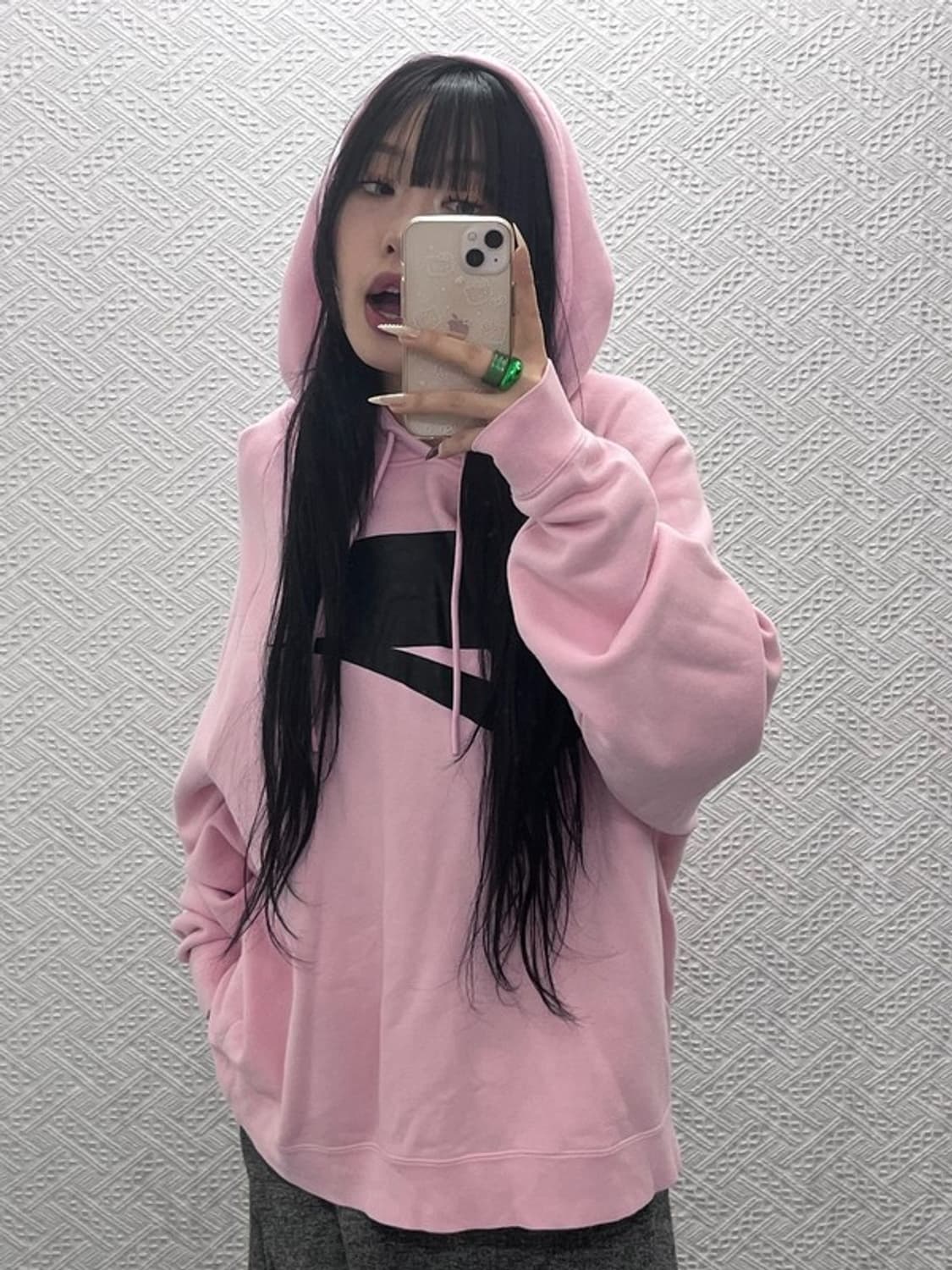 나이키 NSW V-DAY 한정판 루즈핏 딸기우유 후드티 XL C08383 상품이미지2