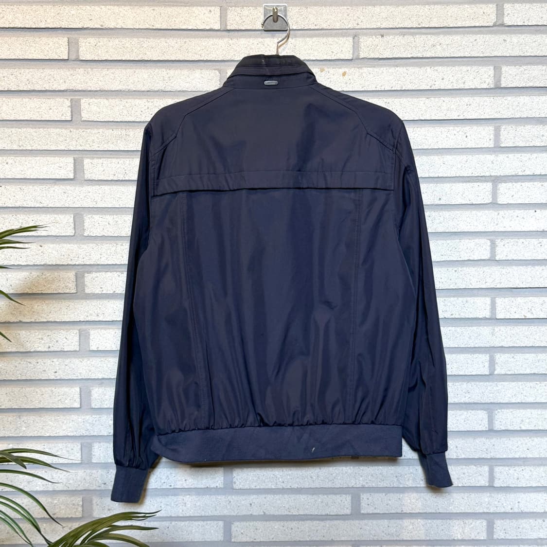 캘빈클라인 퍼포먼스 봄버자켓 유틸리티 포켓 디테일 네이비 상품이미지2