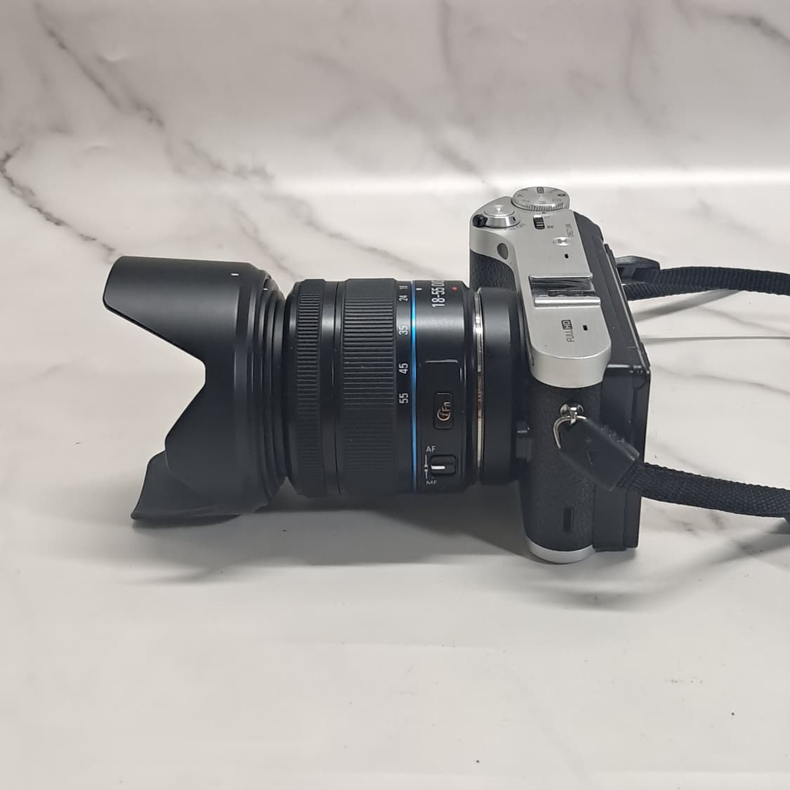 셀카가능) 삼성 미러리스 카메라 NX300M /18-55mm 렌즈 상품이미지3
