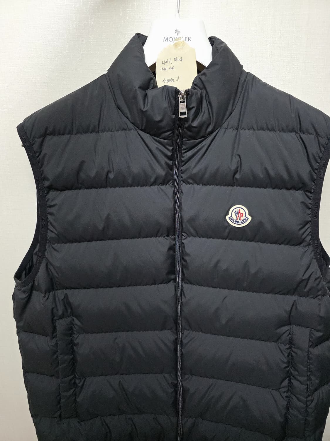 몽클레어 24fw 콘트린 다운 패딩 베스트 조끼 블랙 5(105~110) 상품이미지1