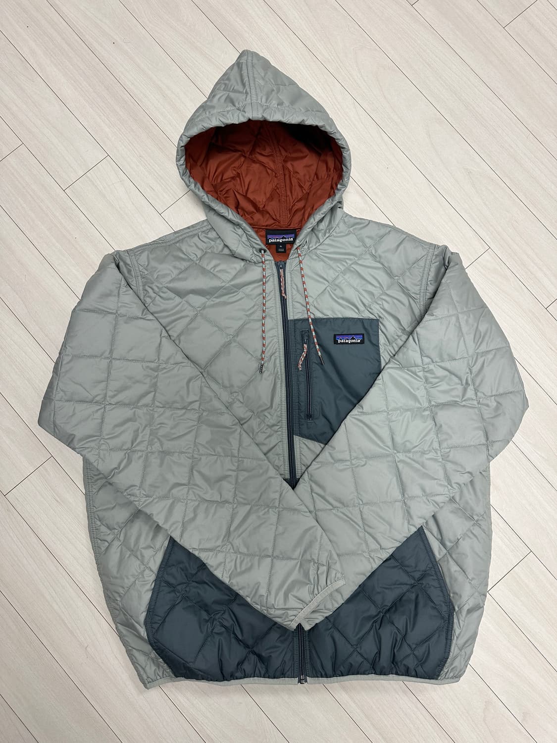 파타고니아 다이아몬드 퀄팅 자켓 팝니다! 상품이미지1