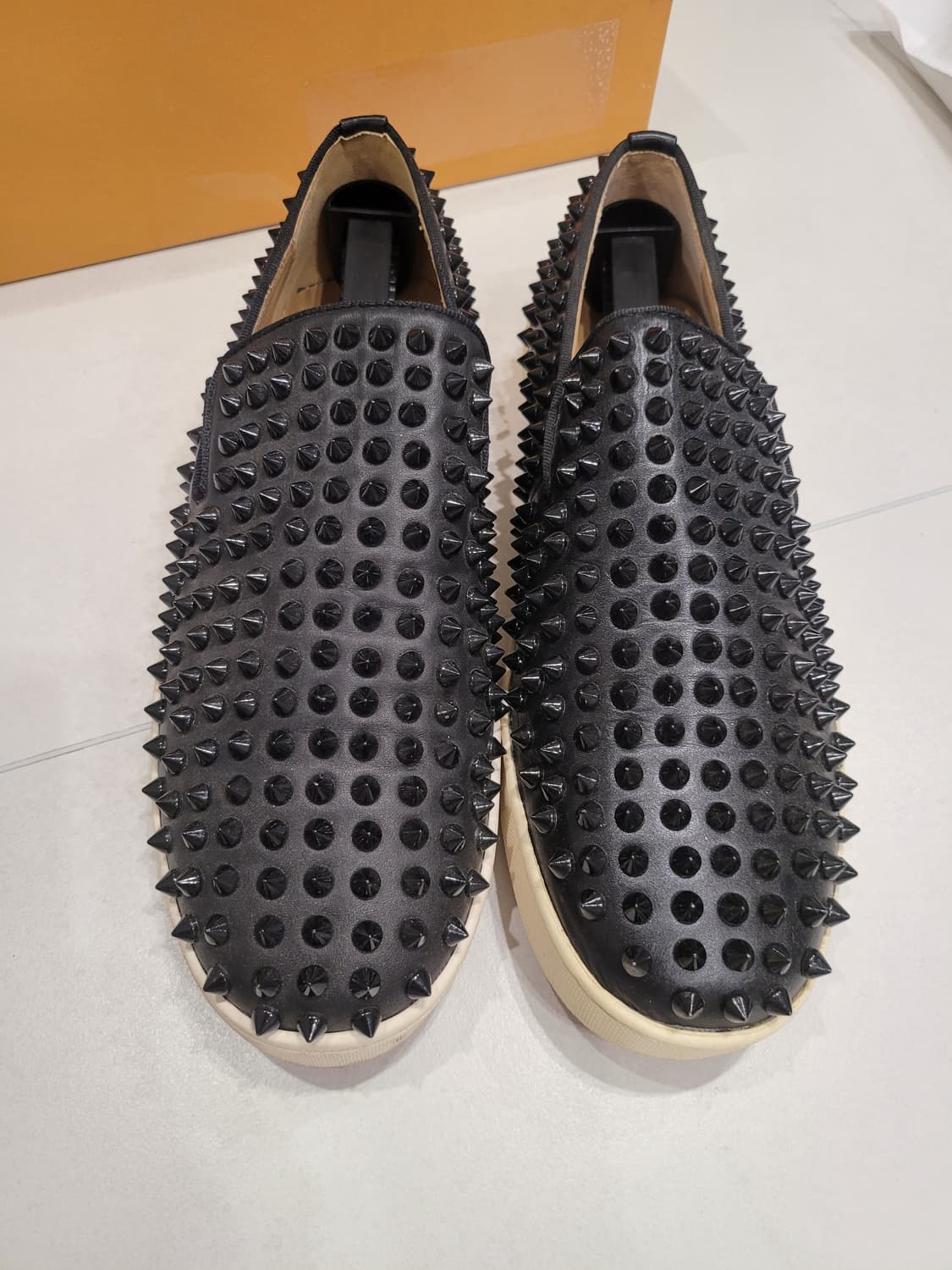 [일괄판매] "발끝까지 압도적 존재감" 스터드 슬립온 270 사이즈 (2 상품이미지6