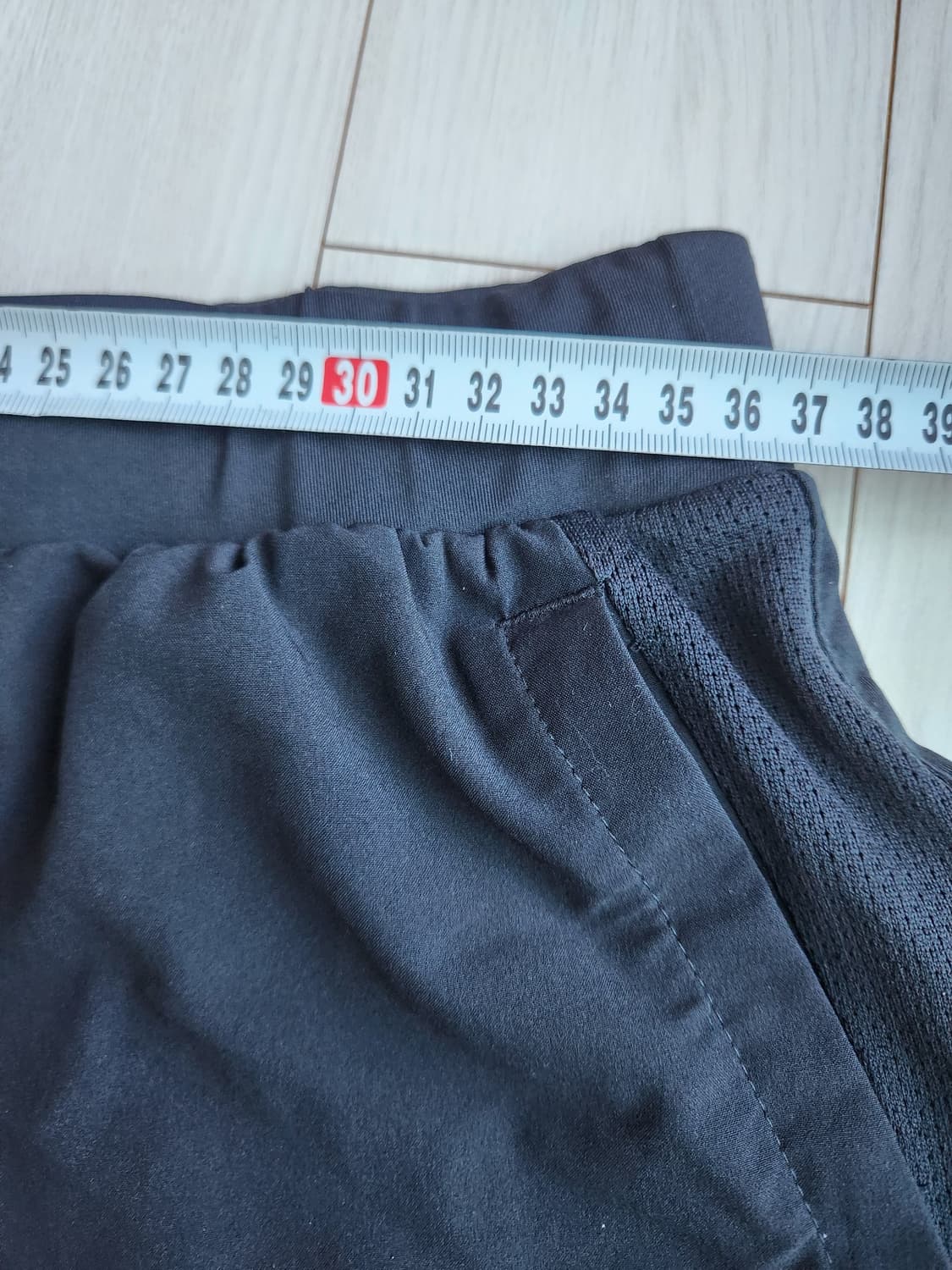 언더아머 히트기어 반바지 러닝 웨이트 쇼츠 블랙 사이즈L

사용감 약간  상품이미지2