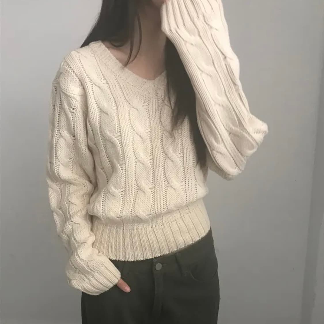 유색 노리 꽈배기 브이넥 오버핏 니트 베이지 상품이미지6