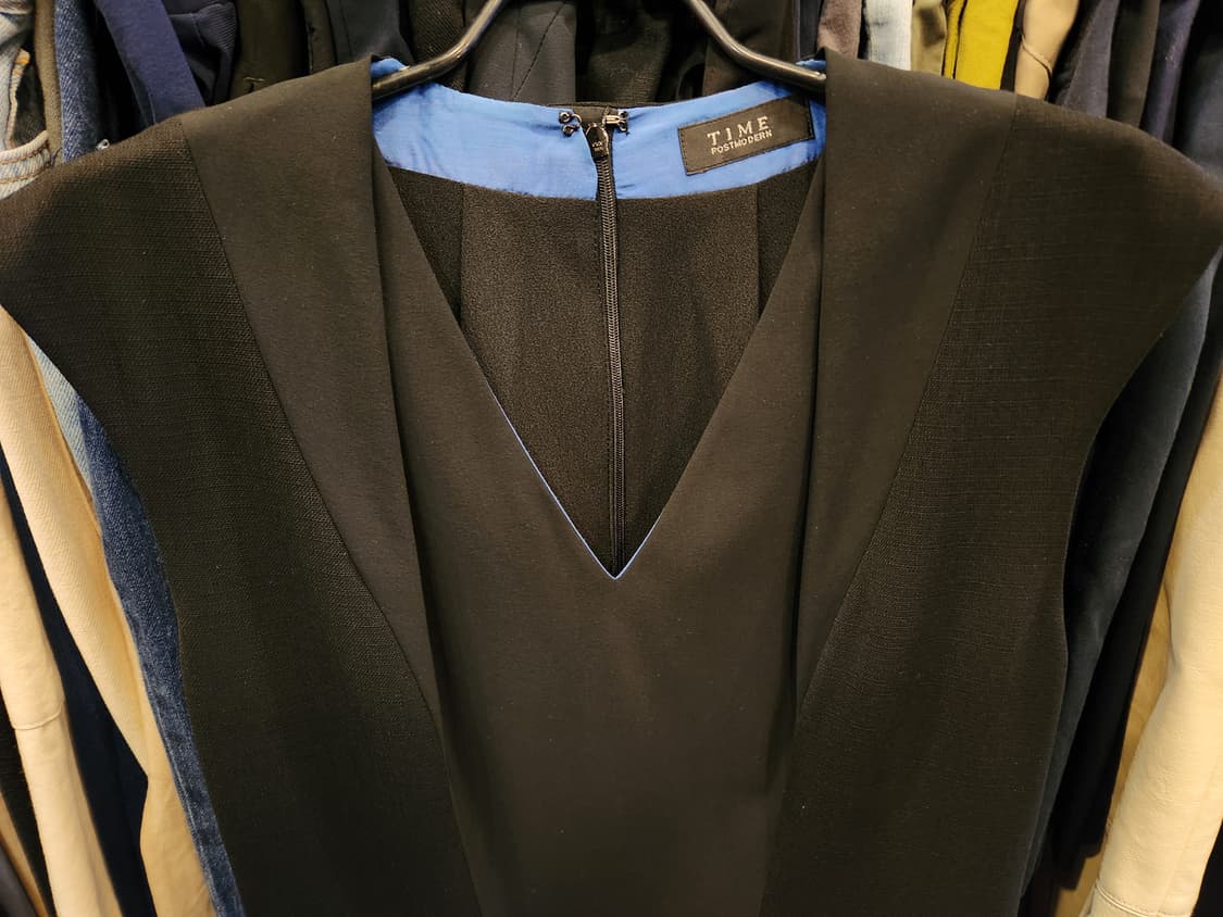 TIME 블랙 민소매 플레어 원피스 상품이미지2