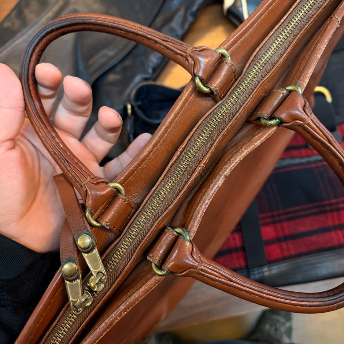 포터 레더 브리프케이스 파티나 현상 가방 상품이미지7