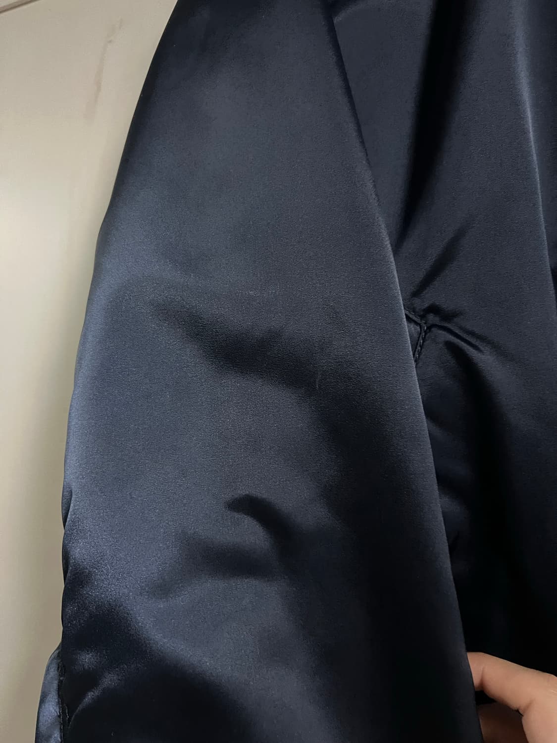 [46] 발렌시아가 웨이브로고 봄버 상품이미지3