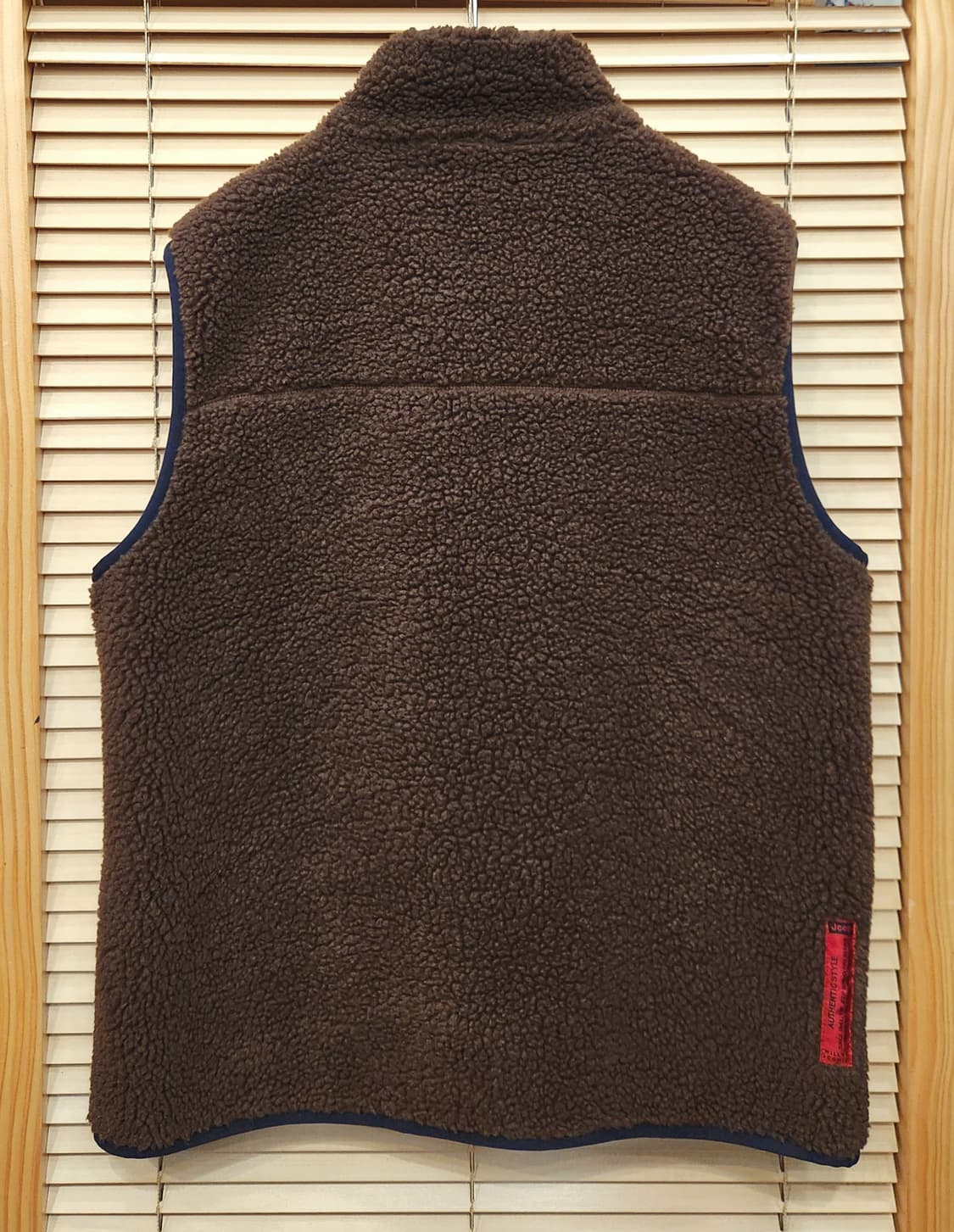 Jeep 지프 플리스 뽀글이 조끼 브라운 상품이미지4