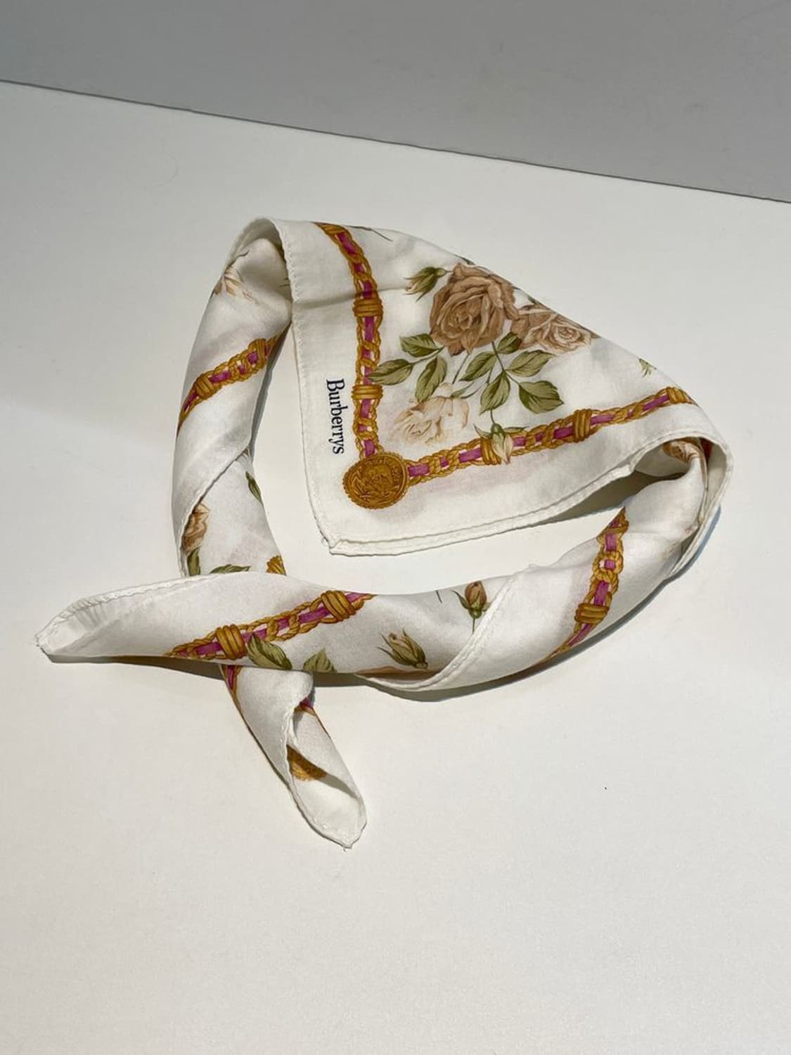 버버리 00s 시그니처 재팬 플라워 쁘띠 반다나 손수건 A1210 상품이미지1