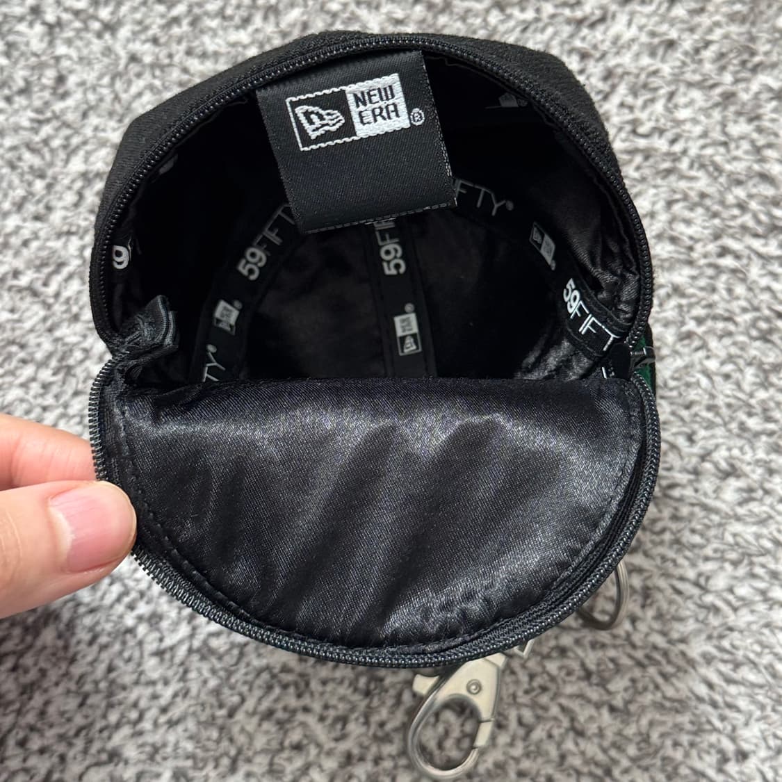 뉴에라 MOMA 키링 모마디자인 베이스볼 파우치 상품이미지3