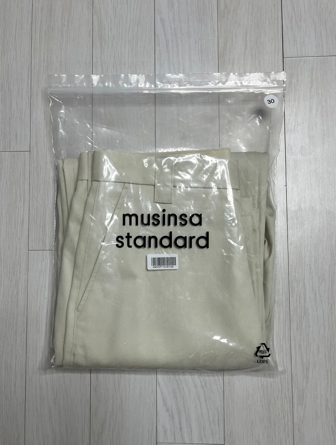 [미사용]무탠다드 헤비웨이트 cp와이드 치노팬츠30  더스티 크림 상품이미지9