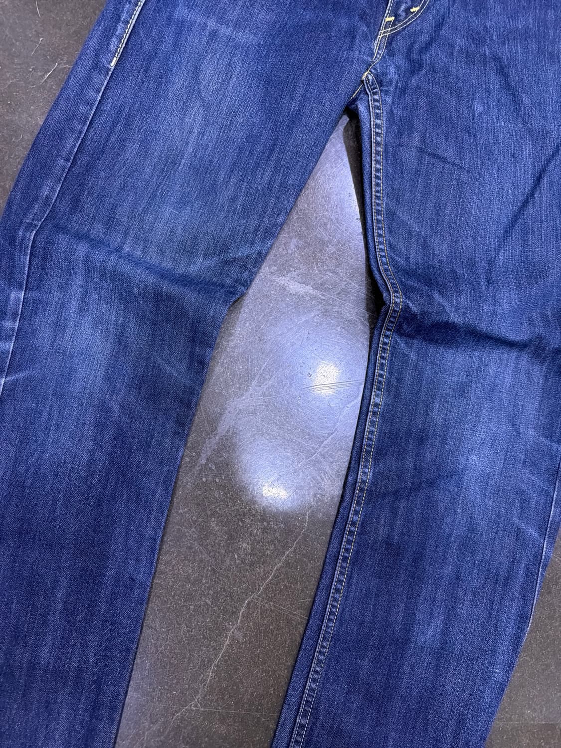 리바이스 523 스트레이트핏 워싱 인디고 데님팬츠 32 상품이미지4